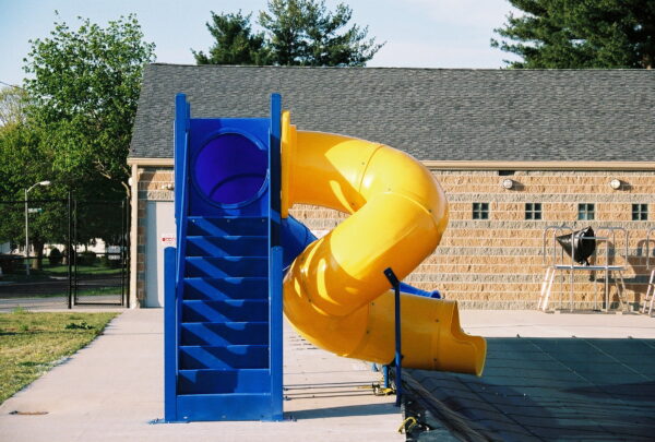 MODEL 2100 PHOTO 4, slide, water slide