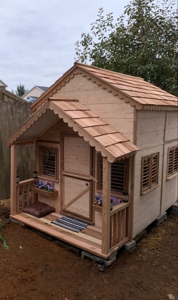 Cottage with Loft and Covered Front Porch - Image 3